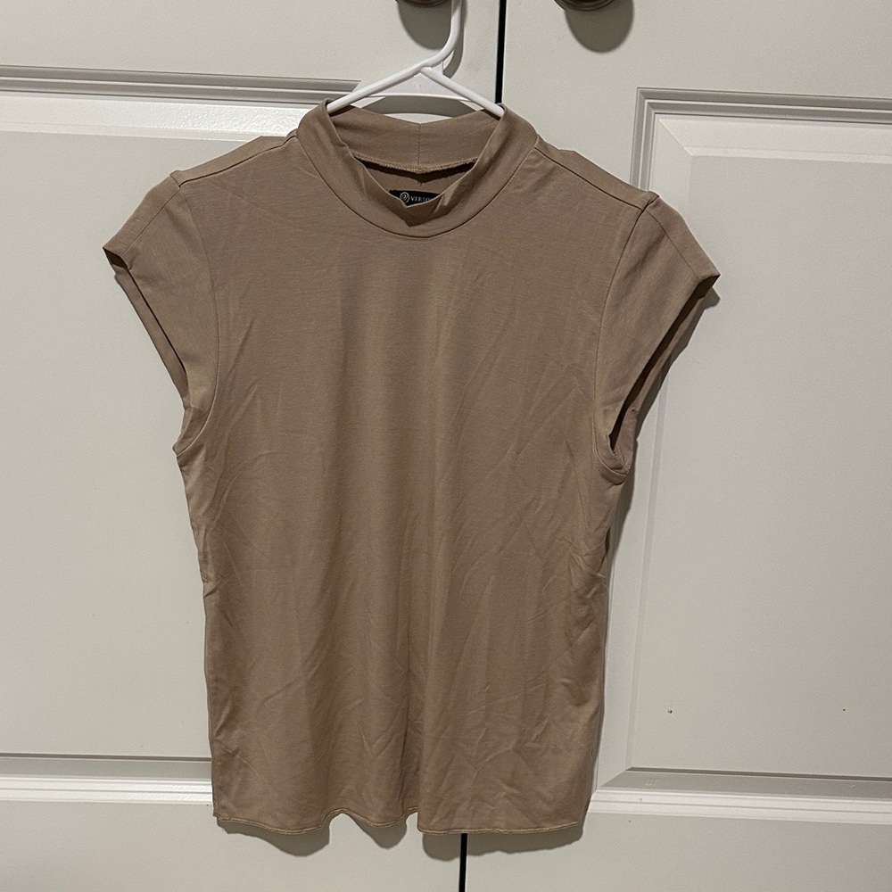 Versona Taupe Short Sleeve Top